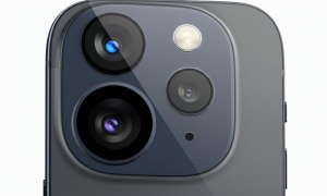 Close-up detail dua lensa kamera belakang pada iPhone Air generasi baru, menyoroti kemungkinan kehadiran lensa ultrawide.