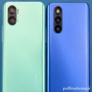 Perbandingan desain Poco F8 Pro dan Ultra, menyoroti perbedaan modul kamera dan pilihan warna yang tersedia.